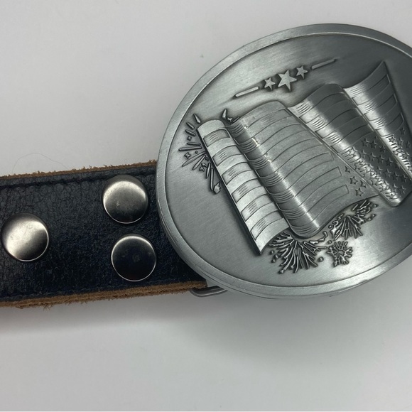Western leather belt, solid metal buckle- American flag etching.size 38 … - Picture 9 of 11